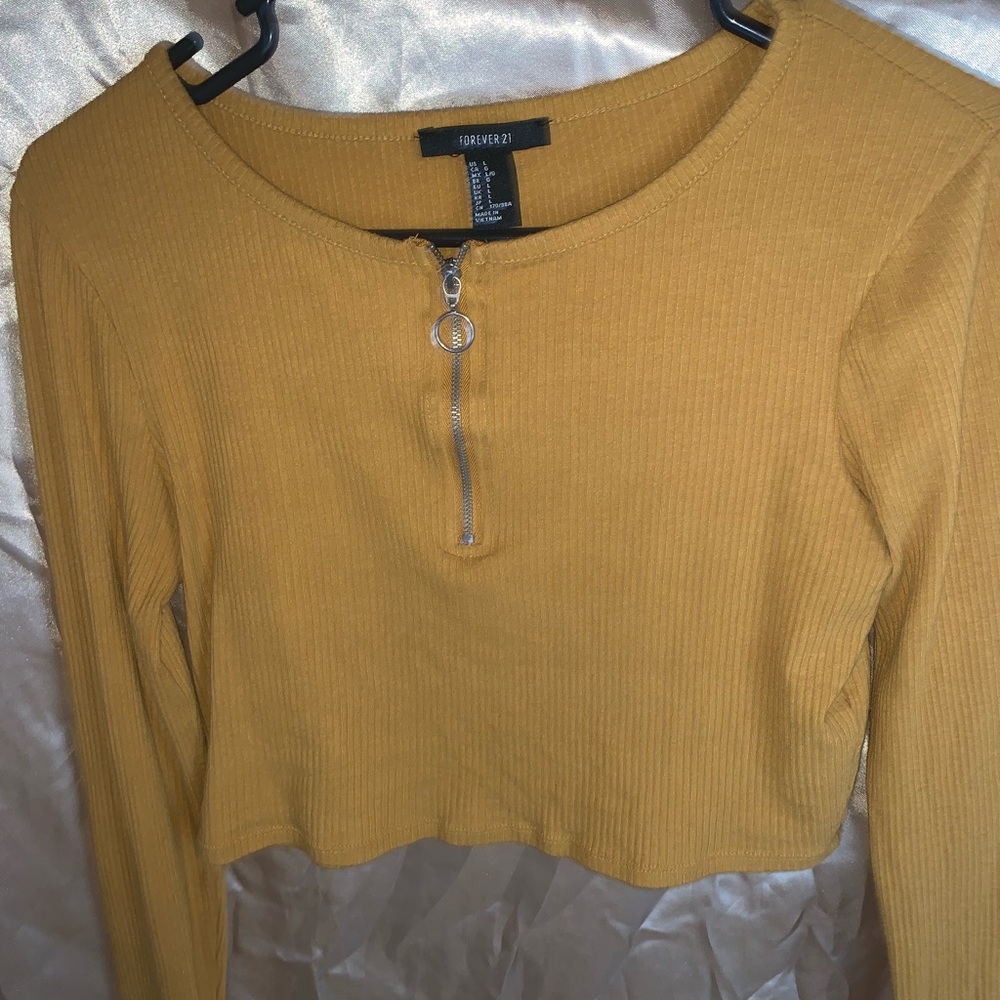 Yellow cropped shirt